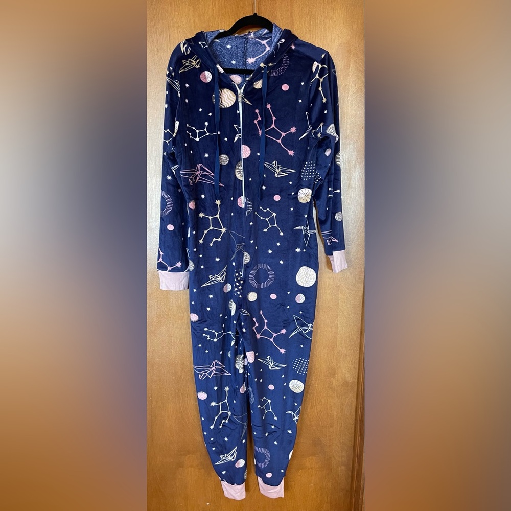 HALE BOB One Piece Pajamas Size M NWT